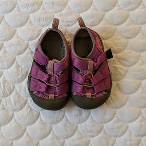 NWOB Keen Sandals size 4